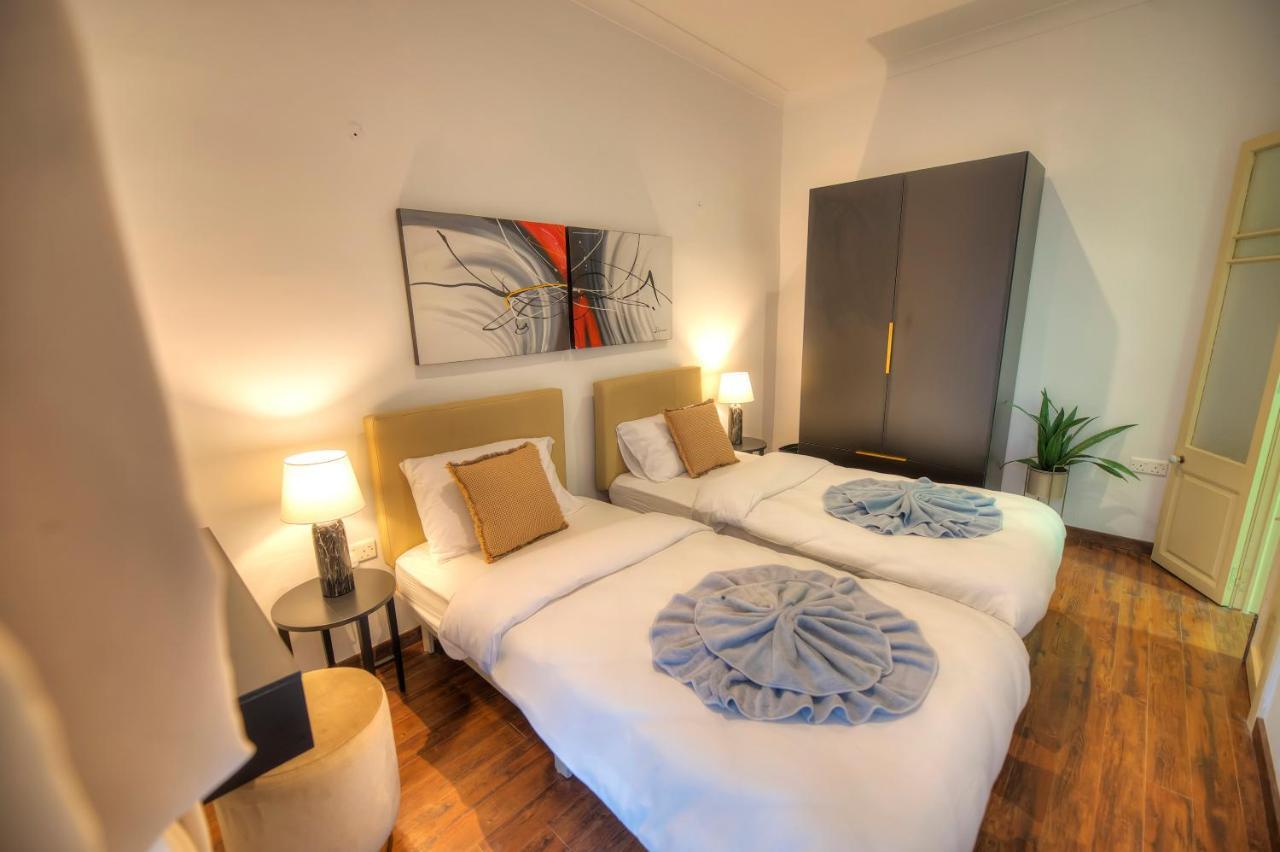 Chic 2Bedroom Apartment Near Sliema Ferries Cesi1-1 ภายนอก รูปภาพ